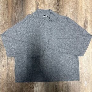 THEORY 100% Cashmere Sweater